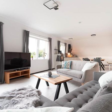 Ferienwohnung 140 Qm Ostfrieslandnordsee Fuer 1-6 Personen - Suedbrookmerland المظهر الخارجي الصورة